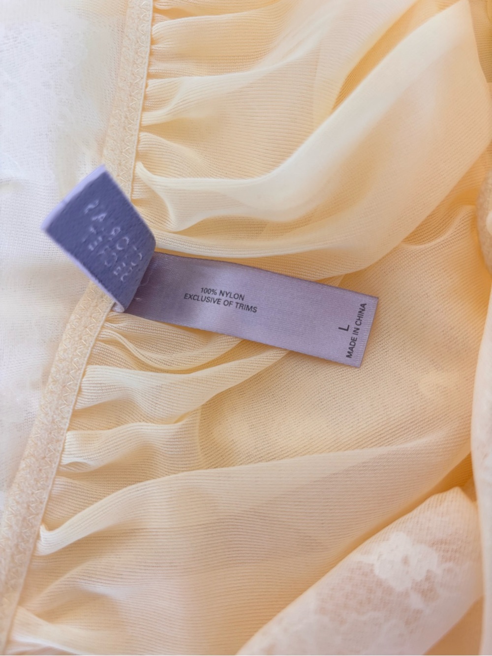 Victoria’s Secret Y2K Yellow Lace Babydoll Chemise Nightgown L - Picture 8 of 8